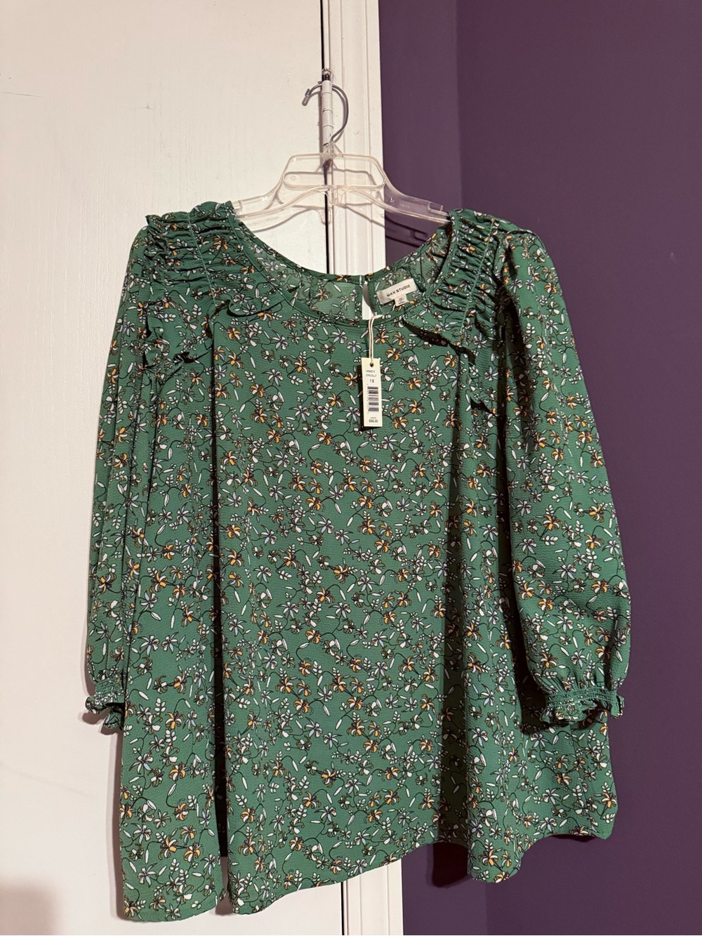 Max Studio Green Floral Ruffle Collar -